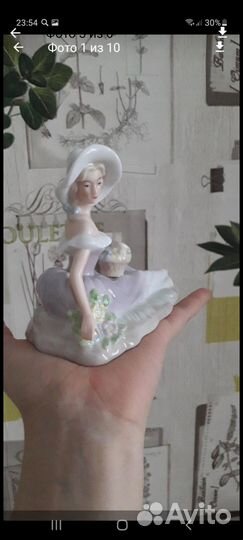 Фарфоровая статуэтка девушка в шляпке гдр редкая