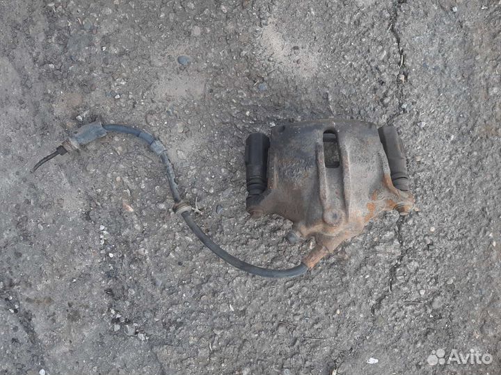 Суппорт тормозной передний левый ford mondeo 3