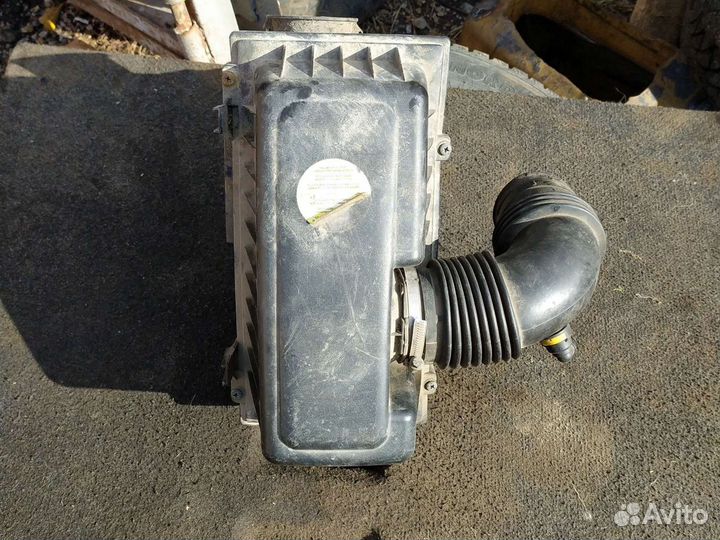 Корпус воздушного фильтра peugeot 607