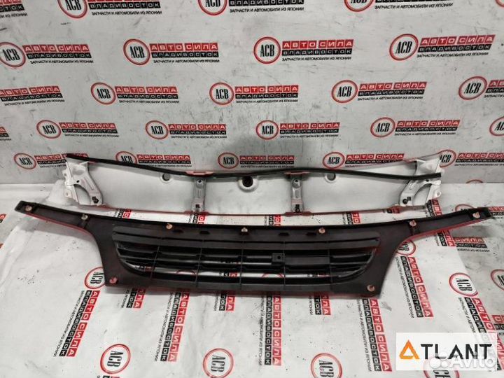 Решетка радиатора toyota dyna