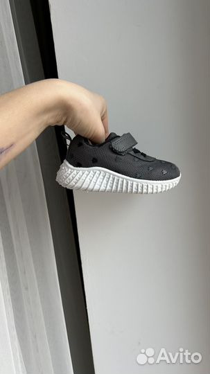Кроссовки детские для мальчика б/у