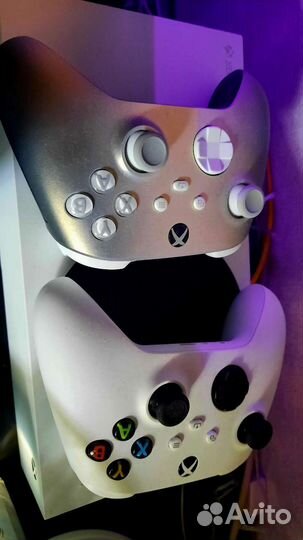 Xbox series s + 2 геймпада