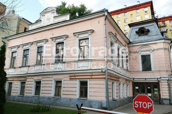 Продам торговое помещение, 584 м²