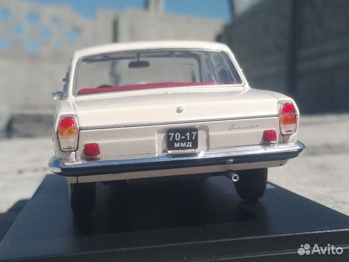 Модель автомобиля Газ 24 Ашет 1:24