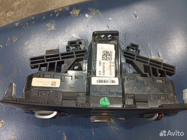 Блок управления печкой Hyundai Solaris 2 17-20г