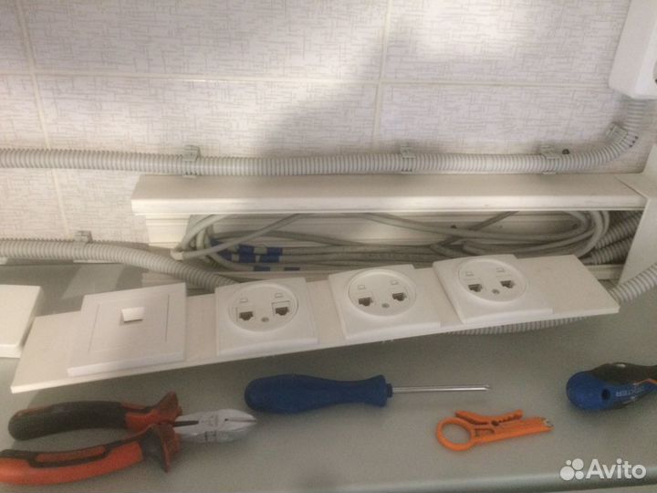 Мастер по ремонту витой пары и не только