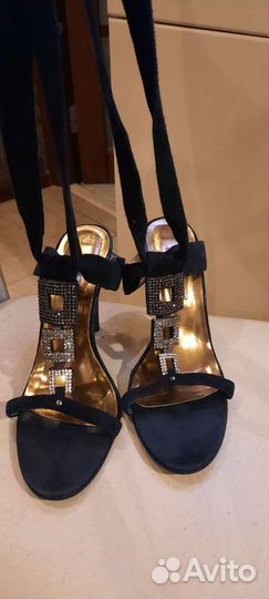 Босоножки женские