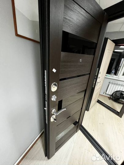 Металлическая входная дверь с бесплатной установко