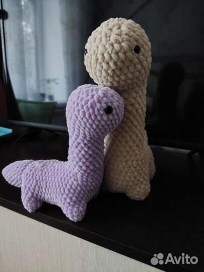 Вязаные динозавры и ёжик