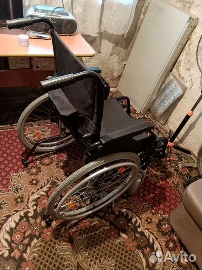 Инвалидная коляска