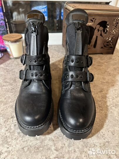 Одежда женская