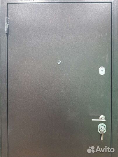 Дверь зимняя