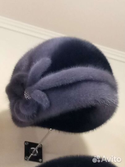 Женские зимние шапки