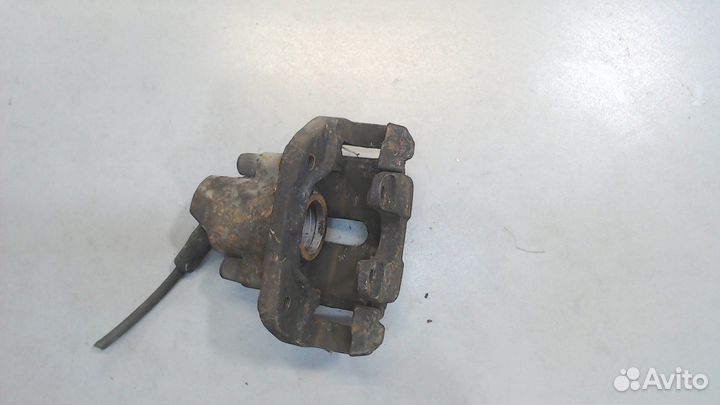 Суппорт BMW 7 E38, 1994