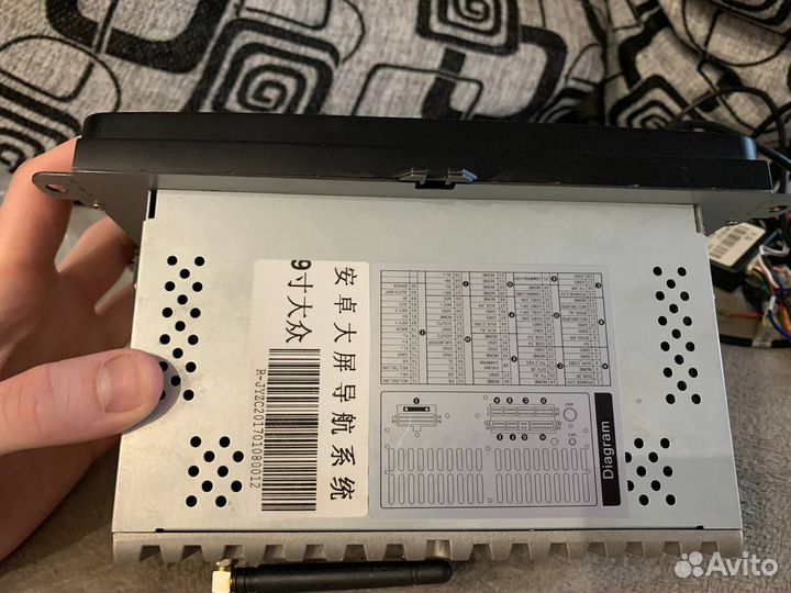 Магнитола с экраном 2din на VW Jetta 6