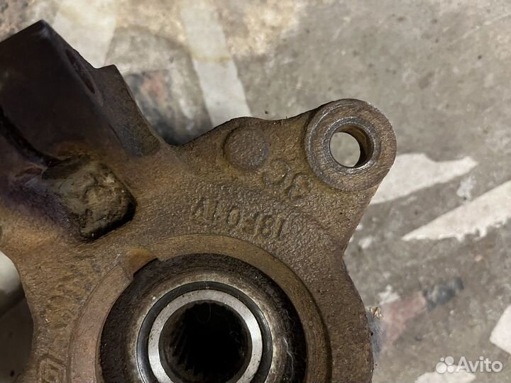 Кулак поворотный для Рено Сандеро2