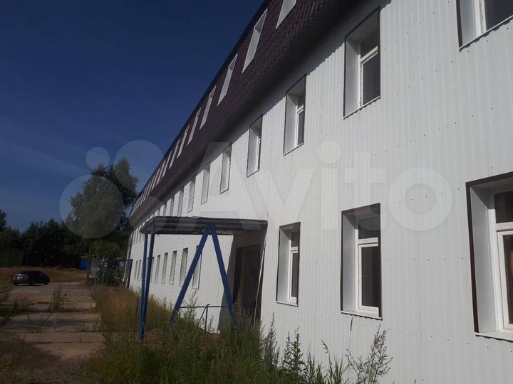 Дом 1500 м² на участке 30 сот.