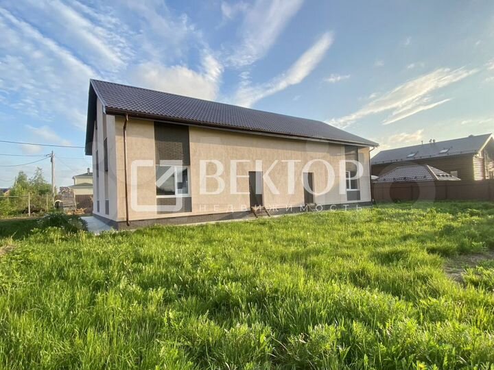 Дом 179 м² на участке 5 сот.