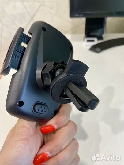 Автомобильный держатель для телефона
