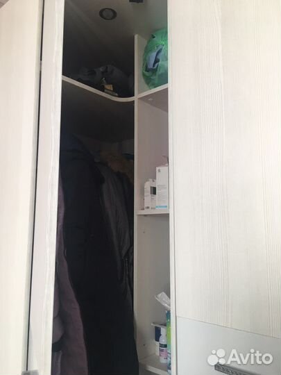 Шкаф угловой