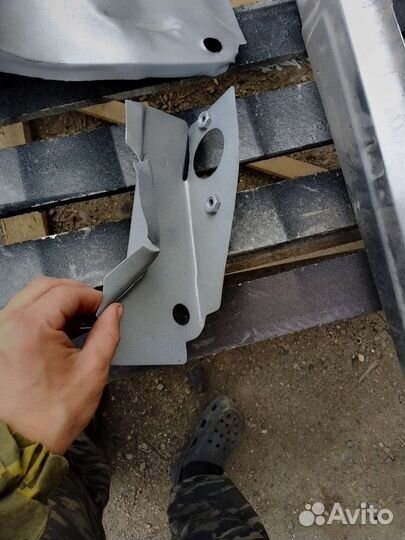 Запчасти кузова ваз 2115