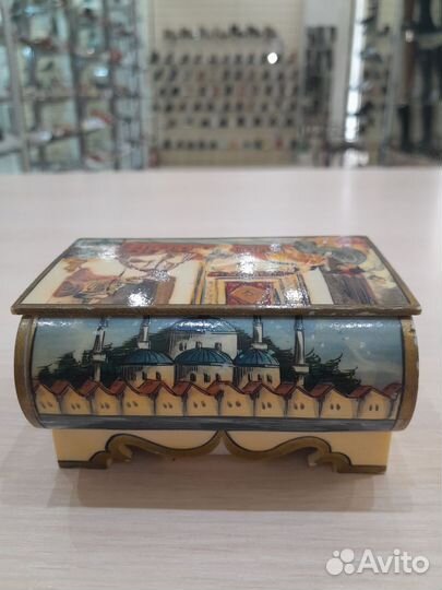 Шкатулка для украшений