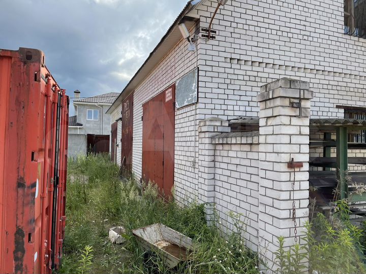 Здание, 374 м²