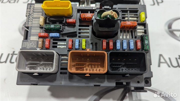 Блок предохранителей Citroen C4