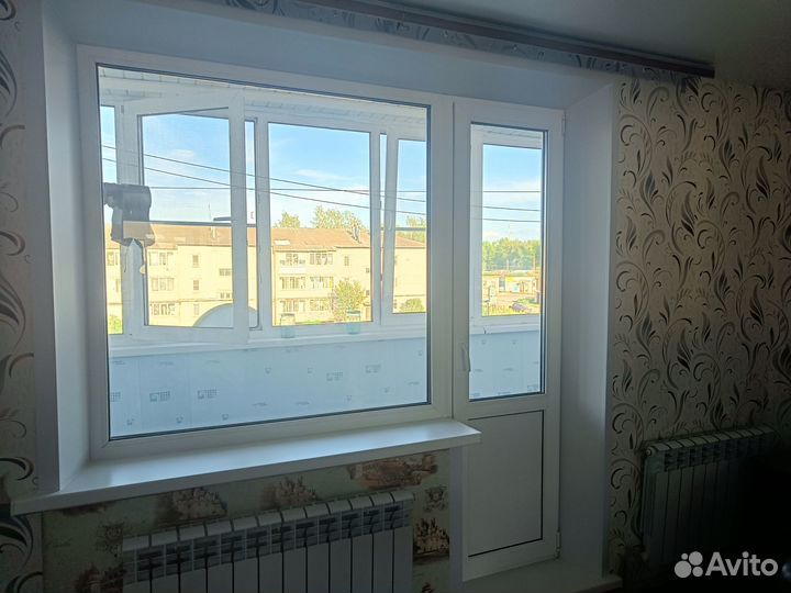 Оконный блок с дверью бу