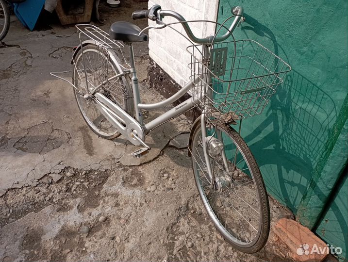 Велосипед взрослый женский с корзиной