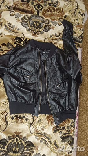 Отдам женские вещи