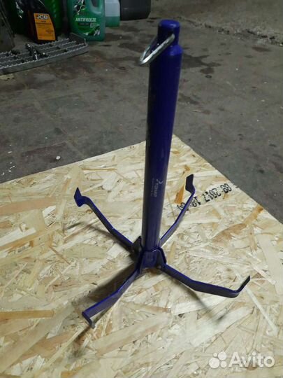 Якорь для лодки