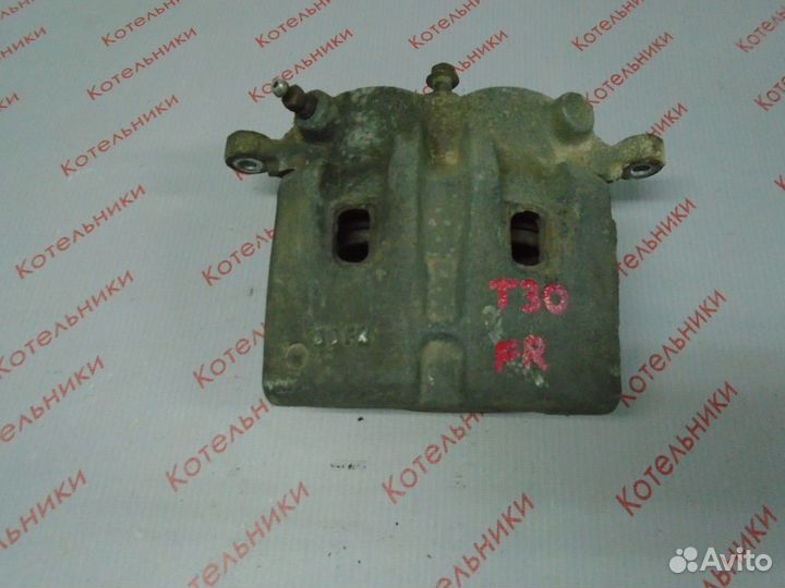 Nissan 41001-8H300 Суппорт тормозной, правый