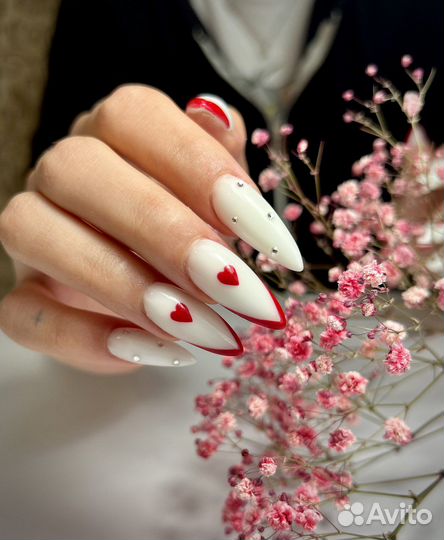 Наращивание ногтей, шеллак, маникюр