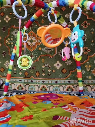 Развивающий коврик