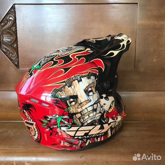 Мотошлемы взрослый и детский