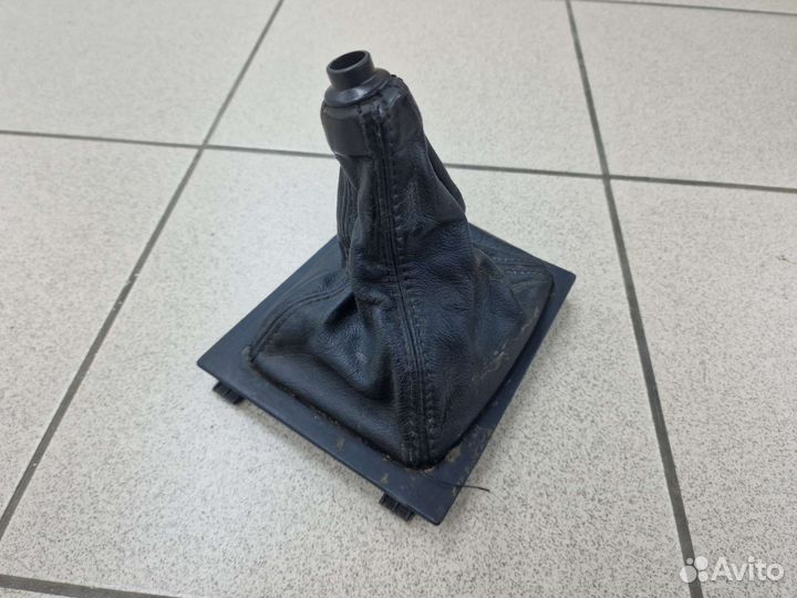 Кожух (Чехол) ручки Кпп Audi 100/A6 C4 4A0863279E