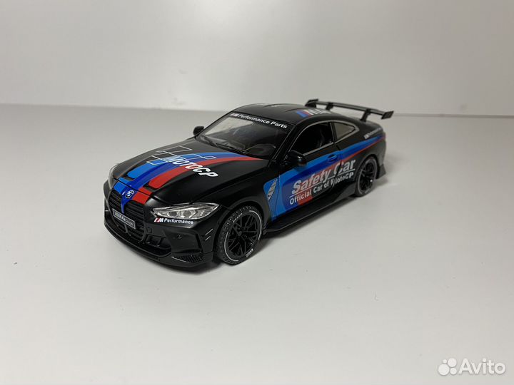 Металлические машинки BMW 1:32