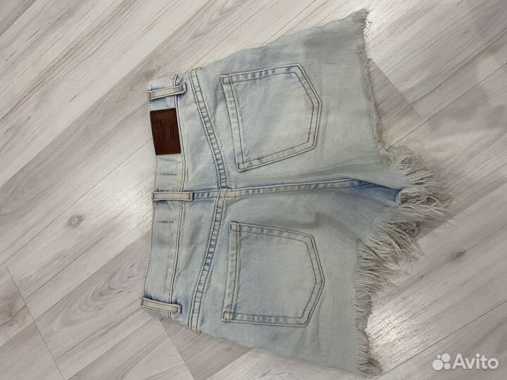 Джинсовые шорты на девочку