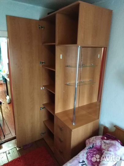 Шкаф