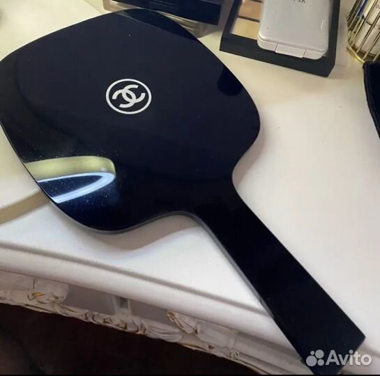 Зеркало ручное chanel