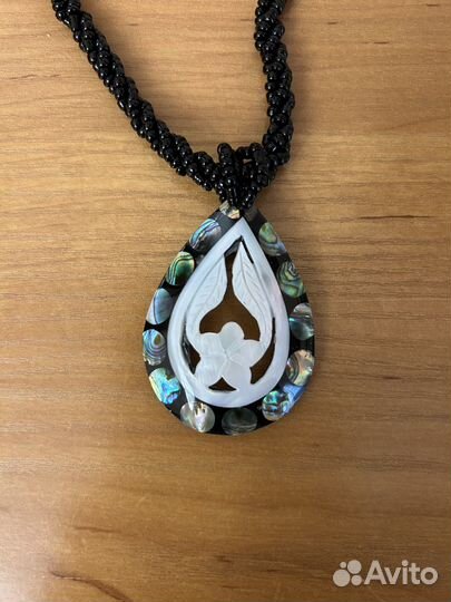 Колье Бусы кулоны