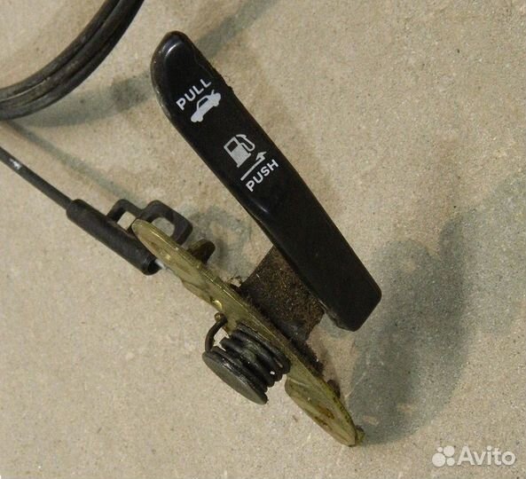 Трос багажника Nissan Maxima J30