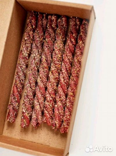 Красные восковые свечи