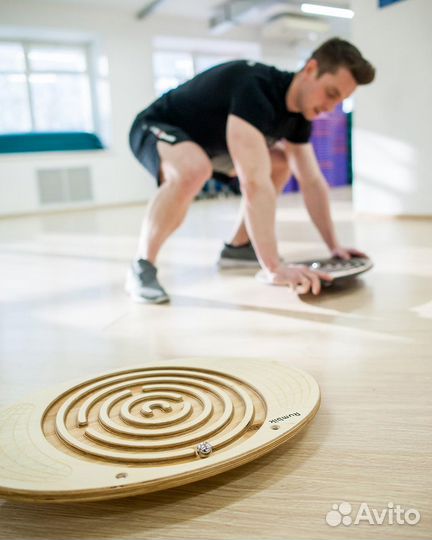 Балансборд с лабиринтом