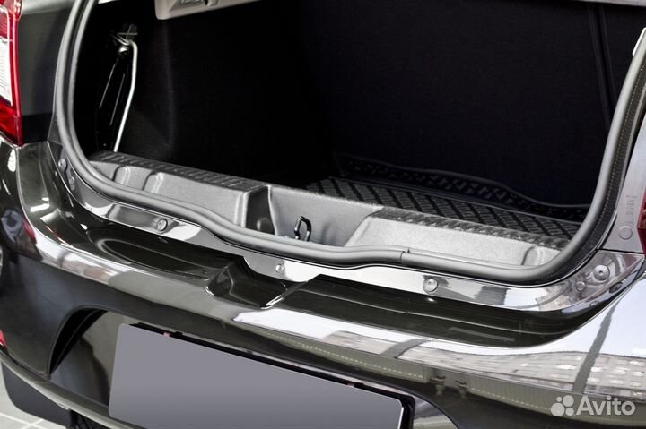 Накладка на багажник Renault Sandero 2 (14+) RA