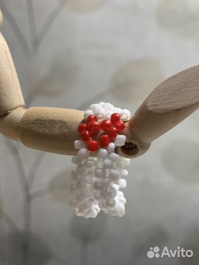 Кольцо из бисера