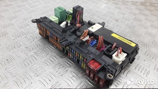 Блок предохранителей land rover range rover 3 (DBN