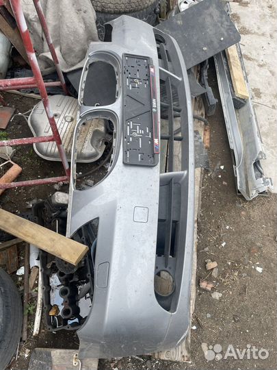 Бампер е60 передний оригинал