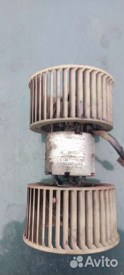 Моторчик печки дефект BMW e34 Bosch 1988-1995